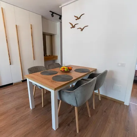 Mohost Roa - Elegant Mountain Haven Braşov